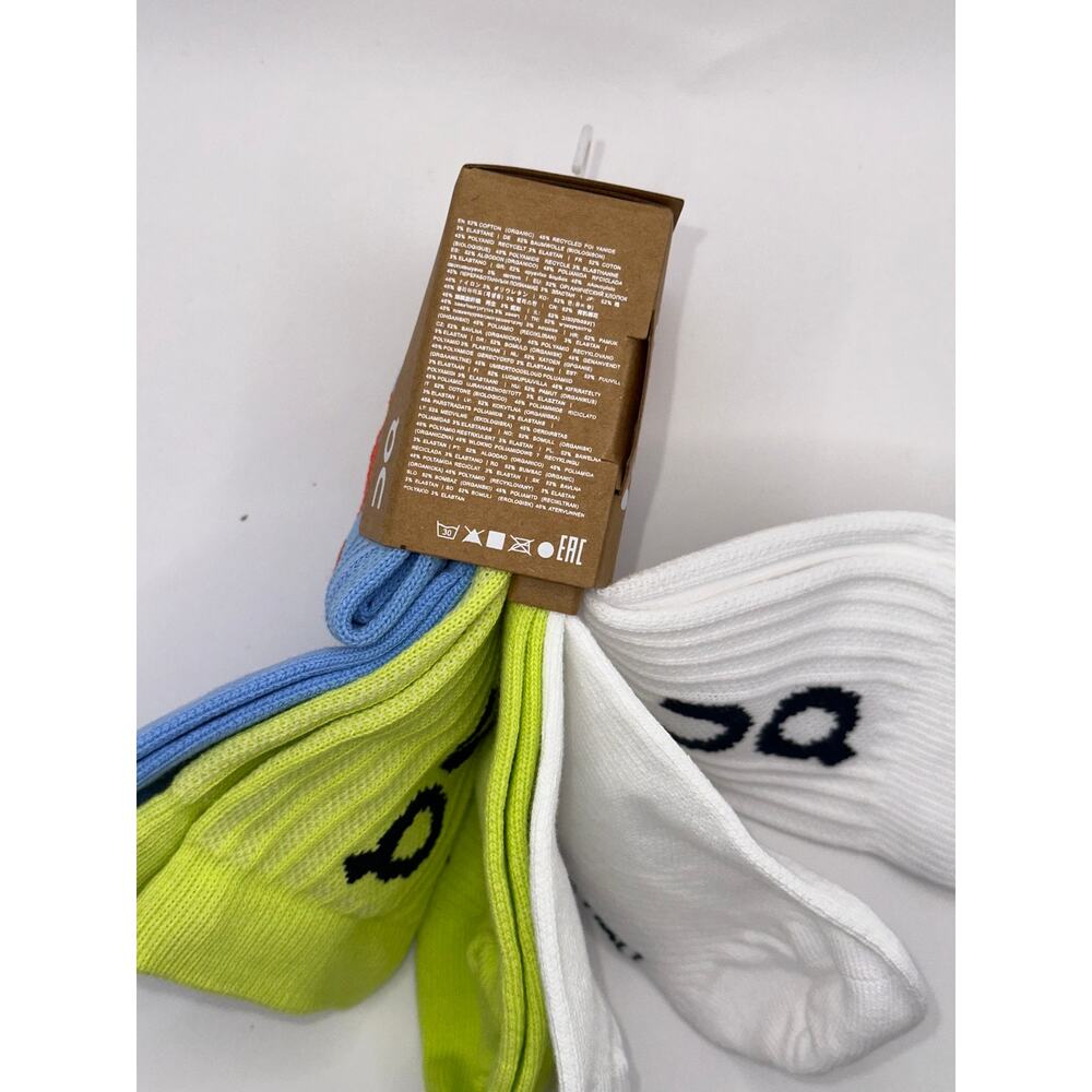 3 Pairs NWT On Cloud Socks Half-Calf Size Medium or Large Unisex - Picture 2 of 3